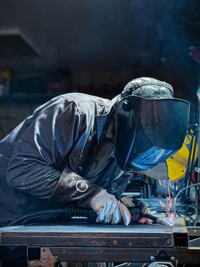 máquina de soldar microalambre